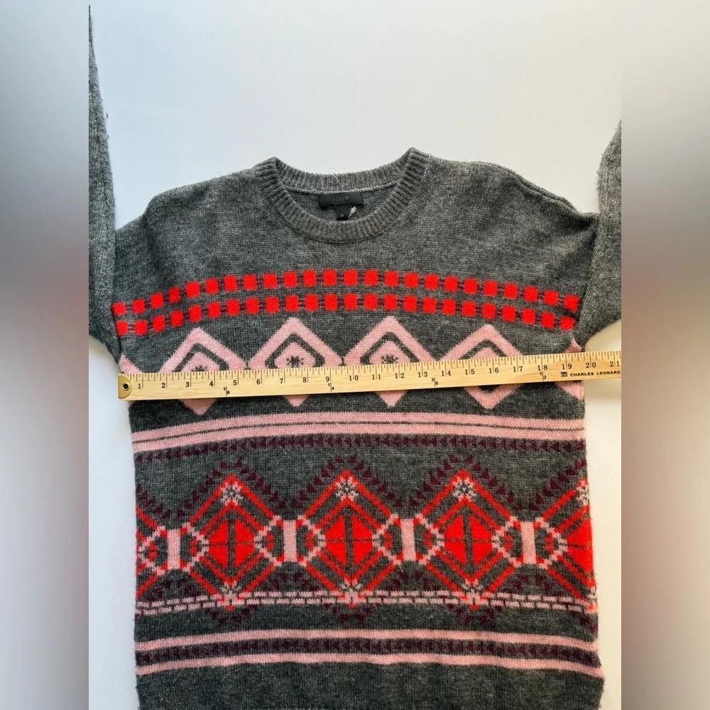 J. CREW Gray and Red Patterned Women's Sweater 🌺 40% WOOL ✅